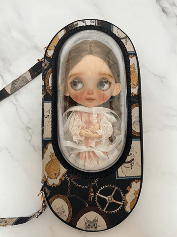 Blythe carrying case